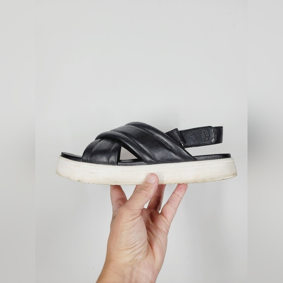 Ugg Zayne Slingback Sandals, Size 8.5 - Picture 1 of 7